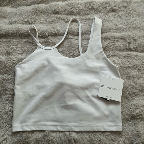 Beyond Yoga Classic White Tank - Picture 2 of 4